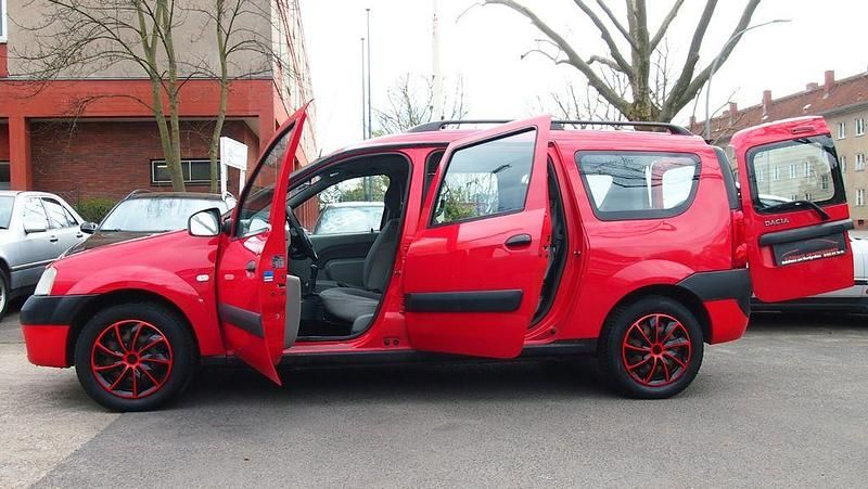 Gebraucht Dacia Logan MCV 105 PS (77 kW) 2009 Rot Van