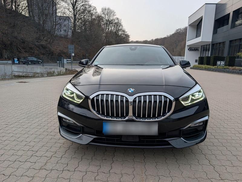 Gebraucht BMW 120 Luxury Line 190 PS (139 kW) 2020 Schwarz Kleinwagen