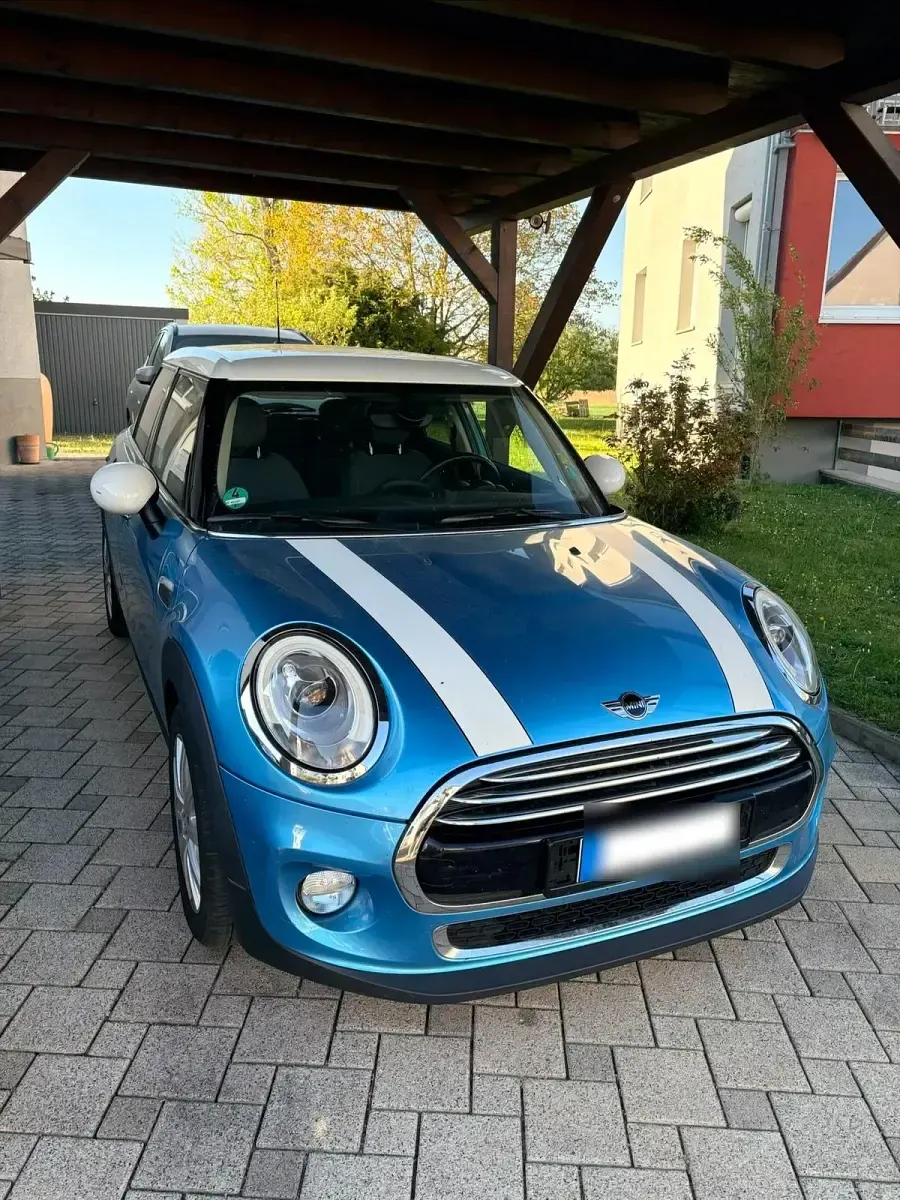 Second-hand Mini Cooper D 116 CP (85 kW) 2015 Albastru Hatchback