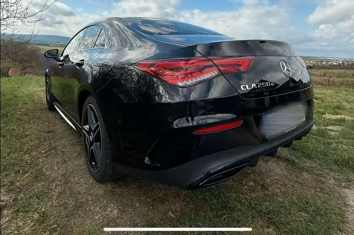 Gebraucht Mercedes CLA250 160 PS (117 kW) 2021 Schwarz Coupé