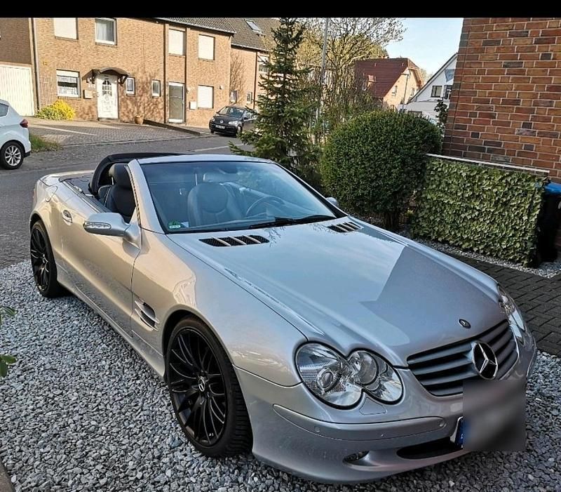 Silber Gebraucht 2004 Mercedes SL350 Cabrio | 20.590 € (Fairer Preis) - Bild 1/4