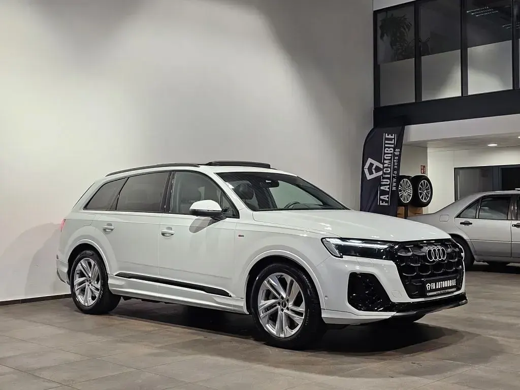 Gebraucht Audi Q7 394 PS (289 kW) 2025 Gletscherweiß metallic (metallic) SUV