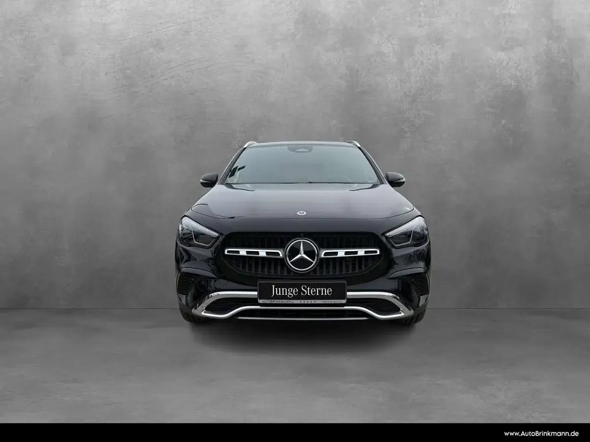 Gebraucht Mercedes GLA200 Progressive 163 PS (119 kW) 2026 Lack kosmosschwarz SUV