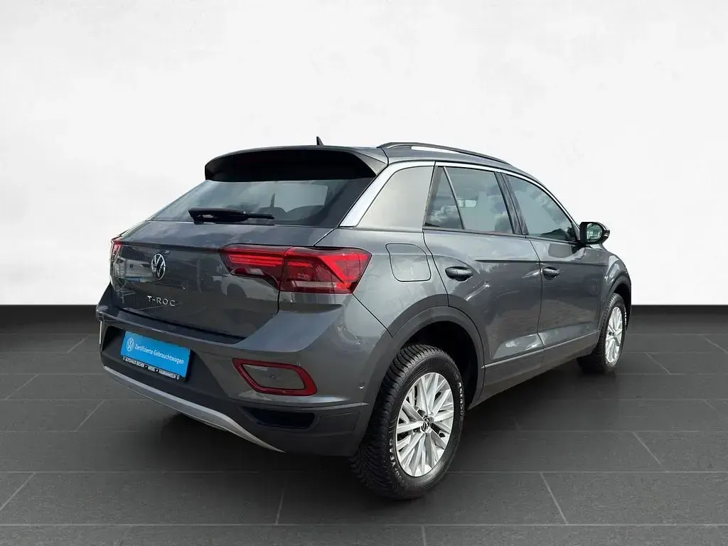 Second-hand VW T-Roc Life 110 CP (80 kW) 2022 Gri SUV