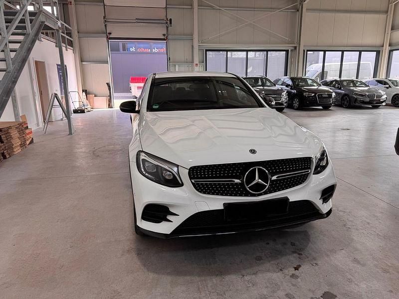 Gebraucht Mercedes GLC250 204 PS (150 kW) 2018 Weiß Coupé