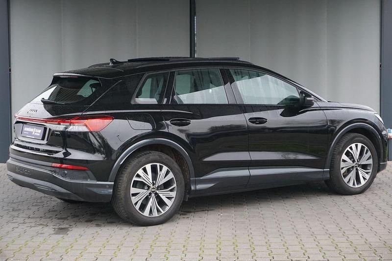Gebraucht Audi Q4 e-tron S-Line 150 kW (204 PS) 2023 Schwarz SUV