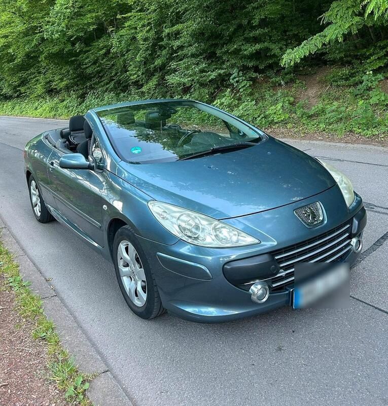 Grau Gebraucht 2009 Peugeot 307 CC Cabrio | 1.850 € (Fairer Preis) - Bild 1/4