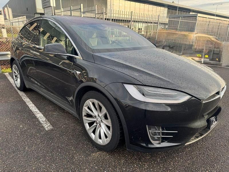 Schwarz Gebraucht 2017 Tesla Model X SUV | 22.990 € - Bild 1/4
