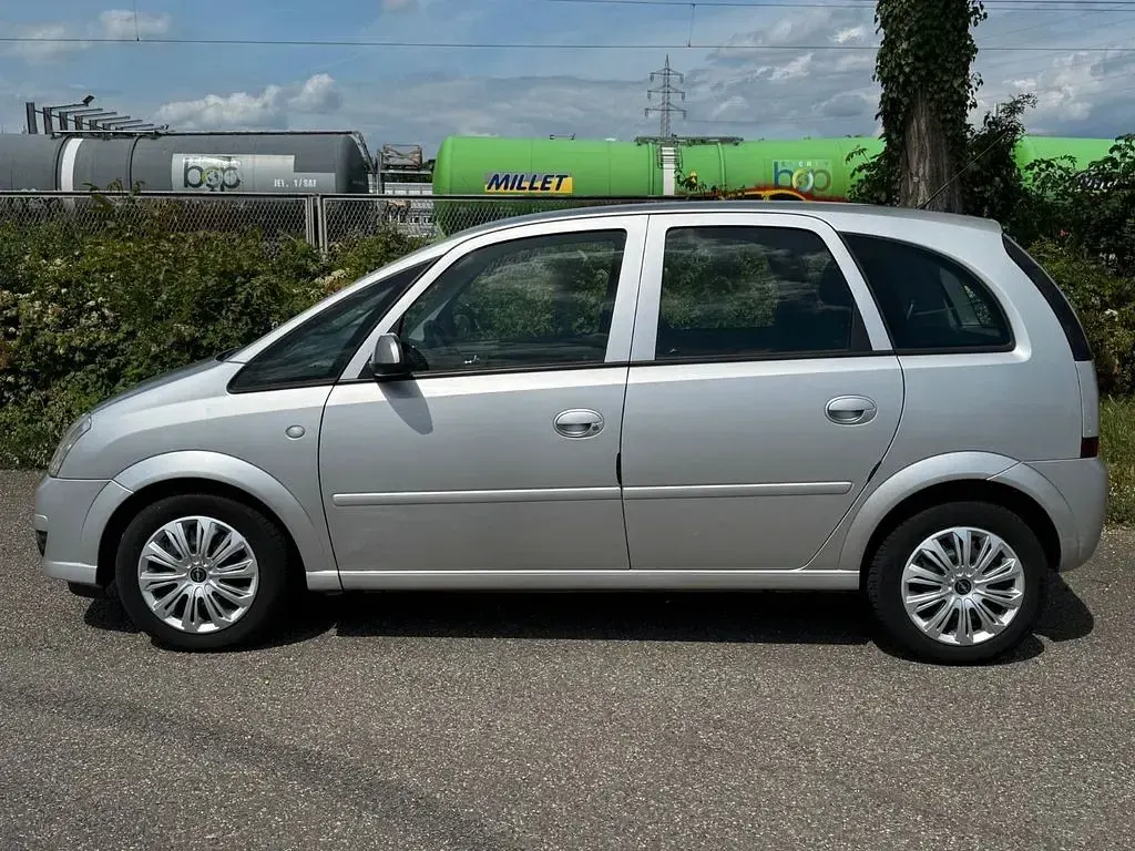 Gebraucht Opel Meriva 105 PS (77 kW) 2007 Silber Van / Kleinbus