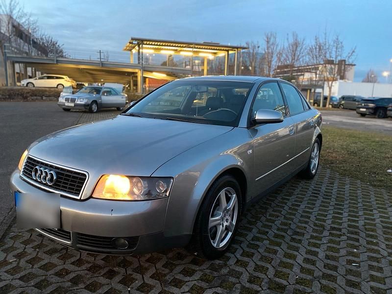 Gebraucht Audi A4 131 PS (96 kW) 2002 Grau Limousine