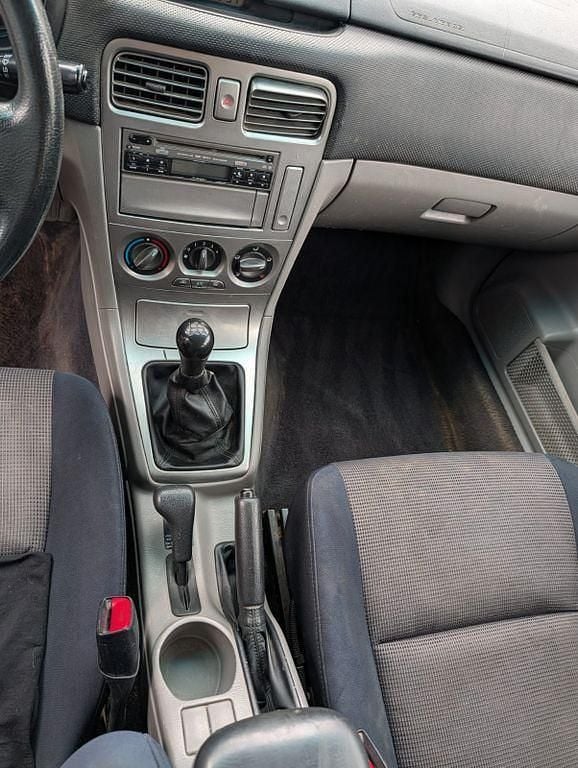 Gebraucht Subaru Forester Active 158 PS (116 kW) 2005 Silber SUV