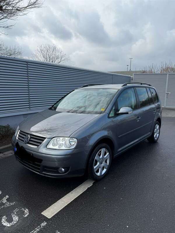 Gebraucht 2006 VW Touran Highline Van / Kleinbus | 3.600 € (Teuer) - Bild 1/4