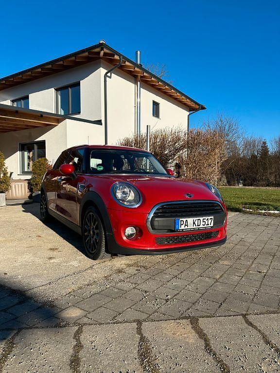 Rot Gebraucht 2016 Mini ONE Kleinwagen | 9.499 € (Fairer Preis) - Bild 1/4