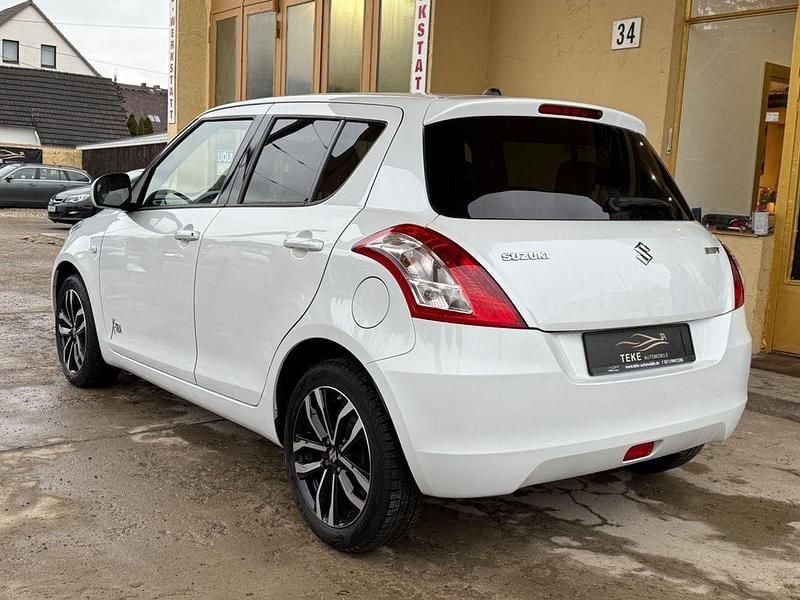 Gebraucht Suzuki Swift X-TRA 94 PS (69 kW) 2017 Weiß Kleinwagen