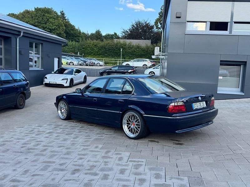 Gebraucht BMW 740 Performance 286 PS (210 kW) 1999 Blau Limousine