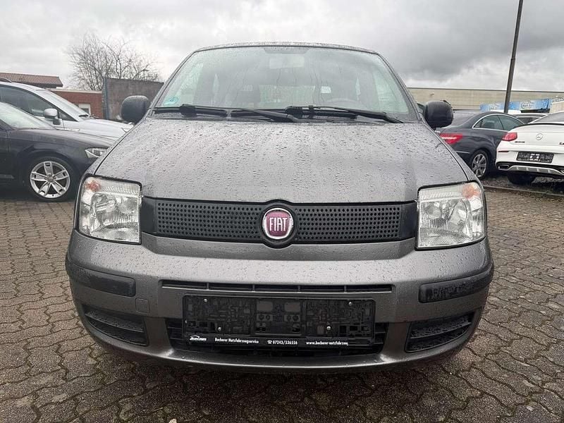 Gebraucht Fiat Panda Classica 69 PS (50 kW) 2012 Colore esterno Kleinwagen