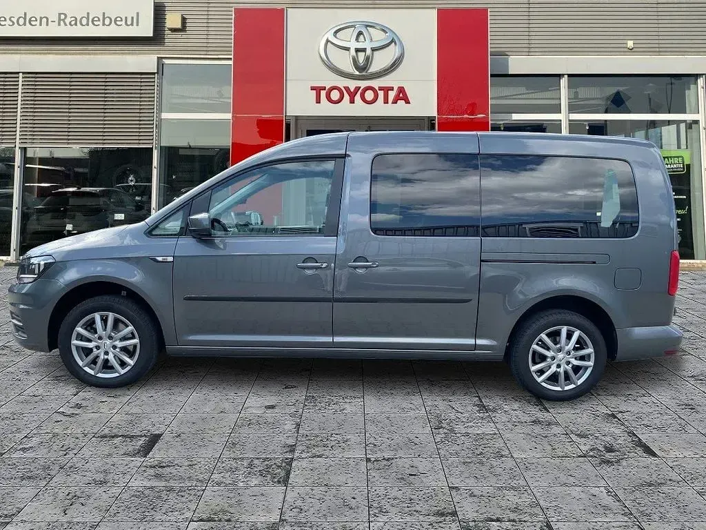 Gebraucht VW Caddy Maxi Trendline 102 PS (75 kW) 2018 Indiumgrau metallic Van / Kleinbus