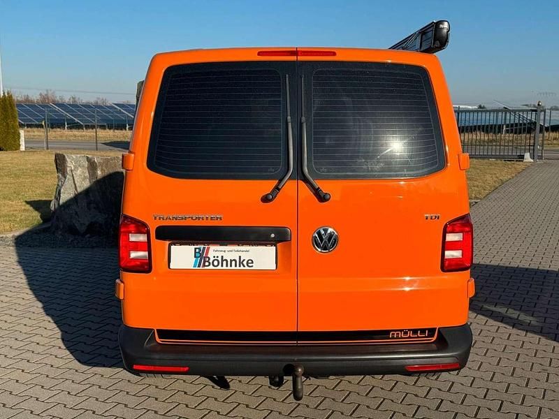 Gebraucht VW Transporter 102 PS (75 kW) 2018 Leuchtorange Van