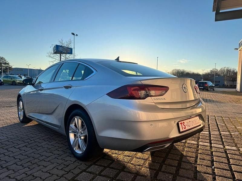 Gebraucht Opel Insignia Elegance 174 PS (127 kW) 2021 Silber Kombi
