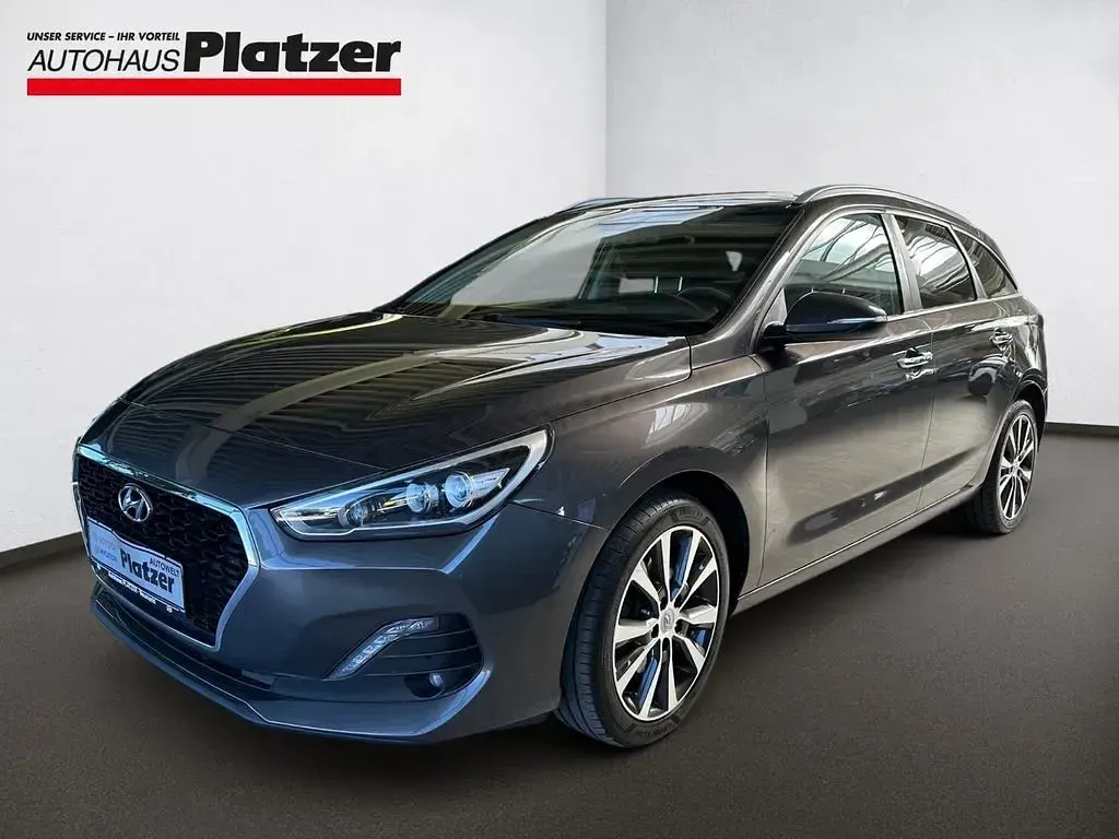 Gebraucht Hyundai i30 Trend 136 PS (100 kW) 2019 Grau Kombi