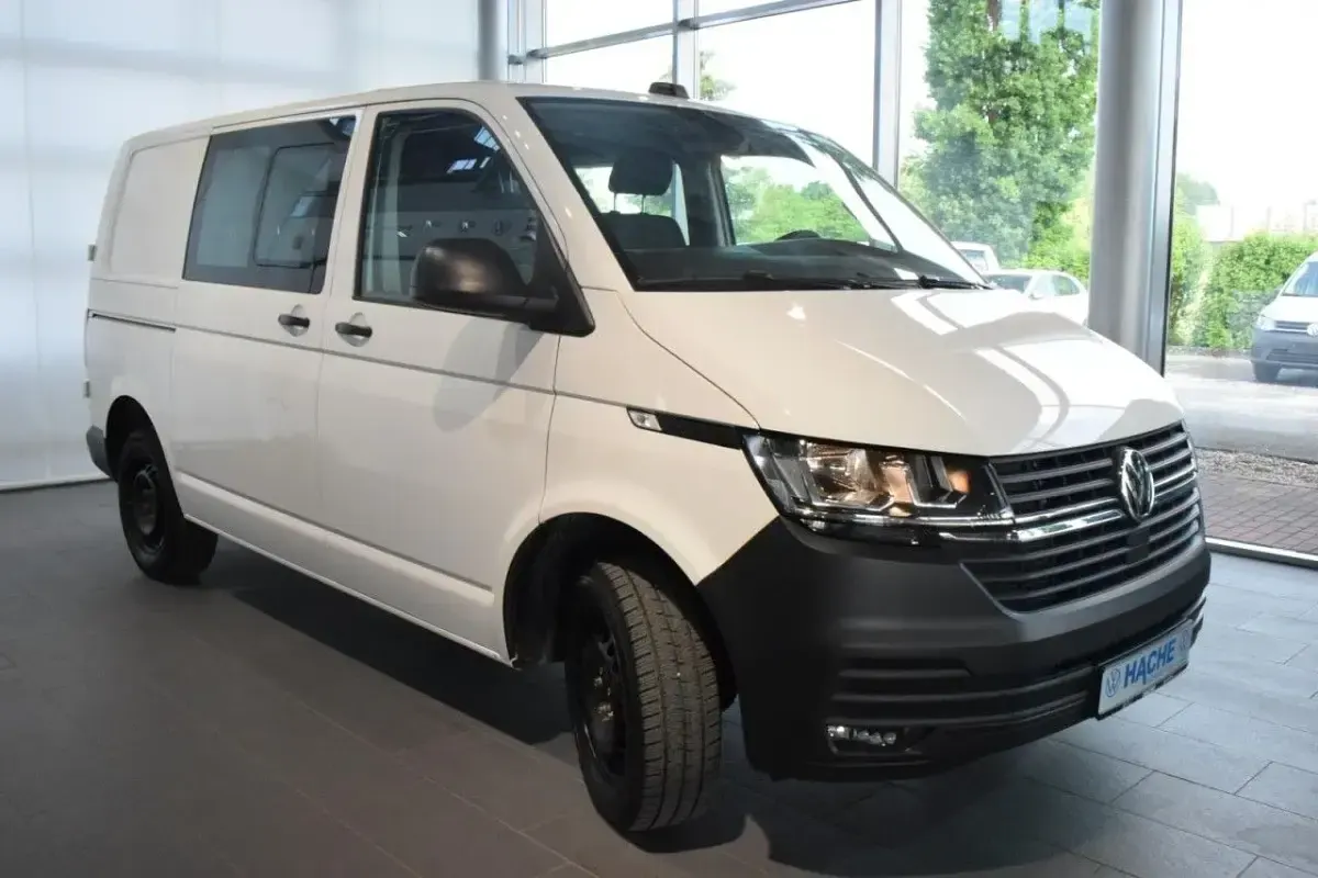 Gebraucht VW Transporter 150 PS (110 kW) 2023 Candy weiß Van