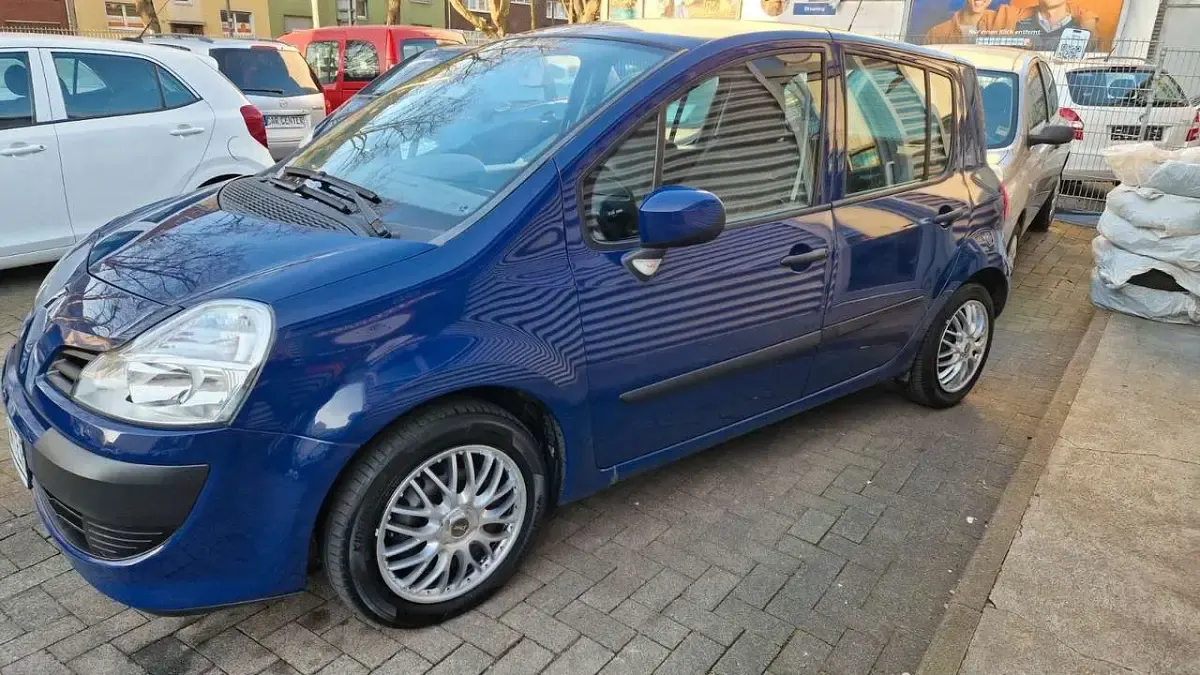 Używany Renault Modus 80 KM (58 kW) 2010 Niebieski Minivan