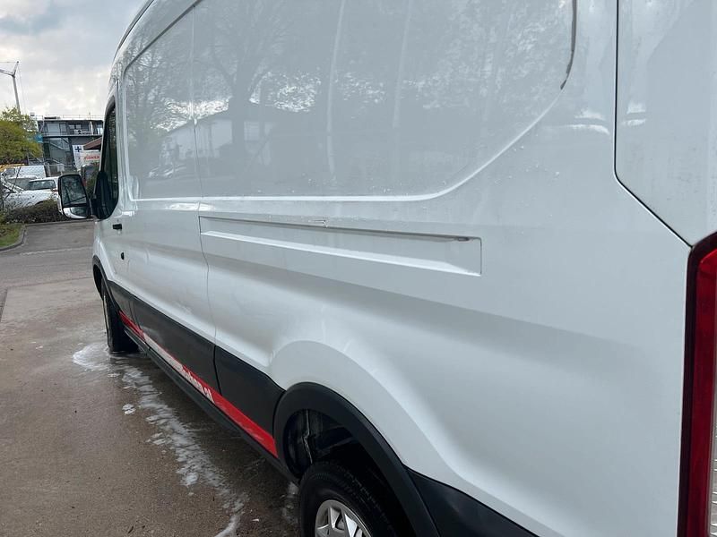 Second-hand Ford Transit 131 CP (96 kW) 2016 Monovolum