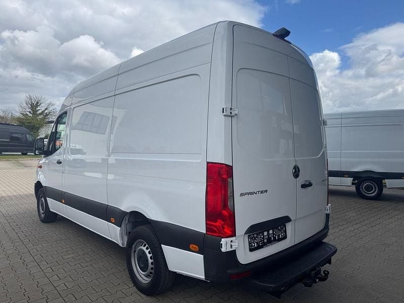 Gebraucht Mercedes Sprinter 170 PS (125 kW) 2024 Weiß Van