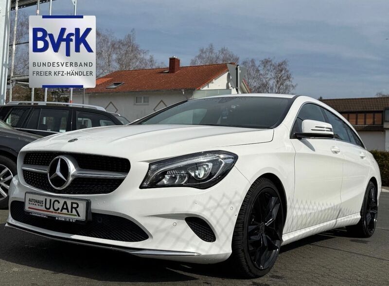 Weiß Gebraucht 2019 Mercedes CLA220 Shooting Brake Urban Kombi | 17.499 € (Fairer Preis) - Bild 1/4