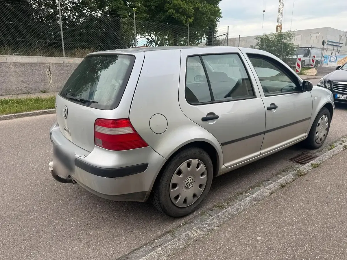 Gebraucht VW Golf IV 75 PS (55 kW) 2002 Silber Limousine