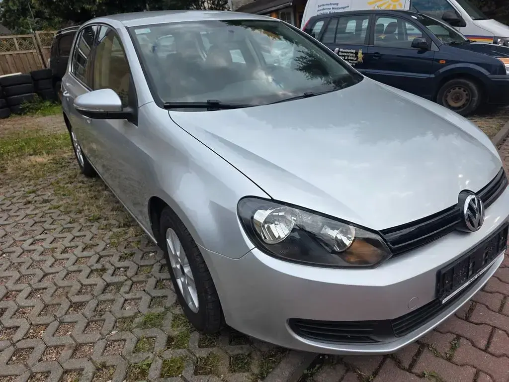Gebraucht VW Golf VI Comfortline 80 PS (58 kW) 2009 Silber Kleinwagen
