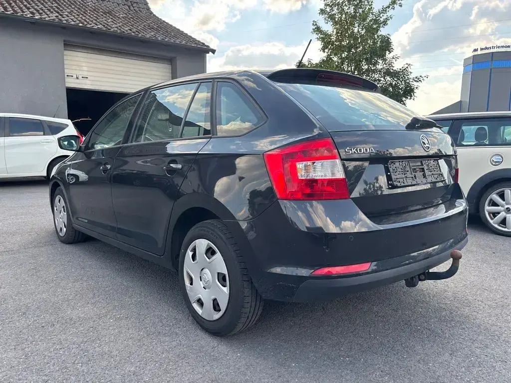Gebraucht Skoda Rapid Ambition 90 PS (66 kW) 2015 Schwarz Kleinwagen