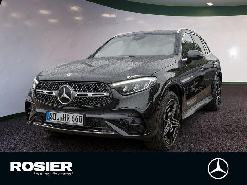 Schwarz / obsidianschwarz Gebraucht 2025 Mercedes GLC220 AMG line SUV | 63.600 € (Guter Preis) - Bild 1/4