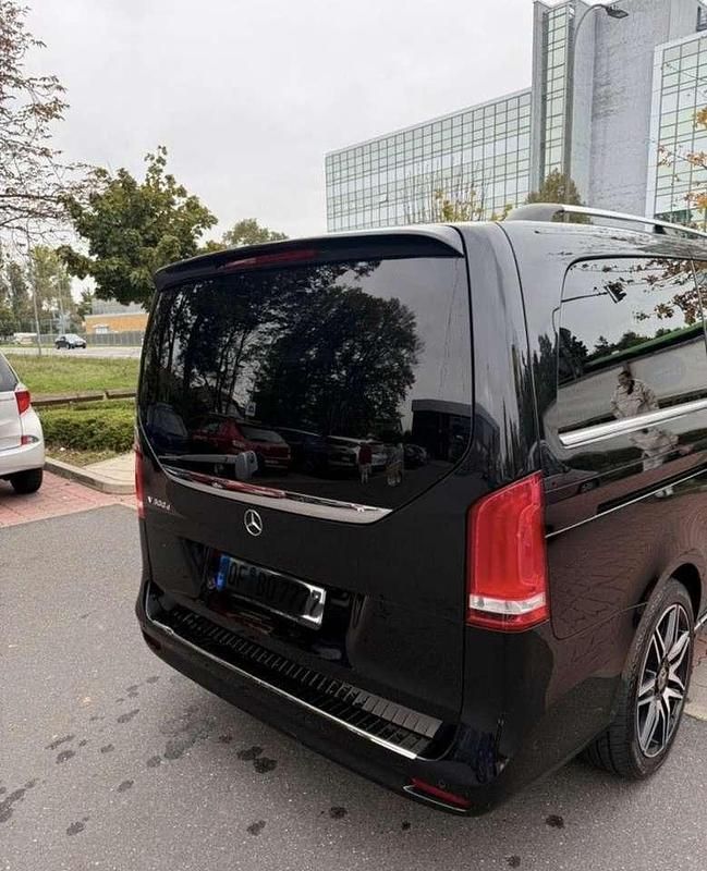 Gebraucht Mercedes V220 Avantgarde Edition 237 PS (174 kW) 2021 Schwarz Van / Kleinbus