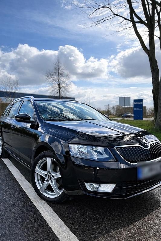 Gebraucht Skoda Octavia 2015 Schwarz Kleinwagen