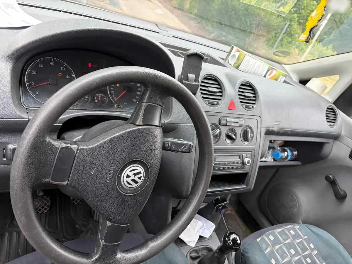 Gebraucht VW Caddy 80 PS (58 kW) 2010 Weiß Van / Kleinbus