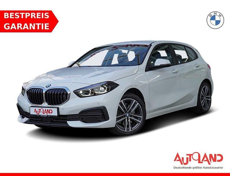 Weiß Gebraucht 2022 BMW 118 Sport Line Kleinwagen | 25.990 € (Fairer Preis) - Bild 1/4