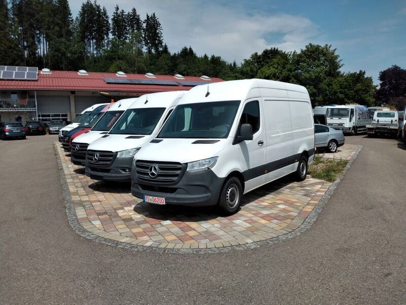 Weiß Gebraucht 2019 Mercedes 316 Van | 31.399 € - Bild 1/3