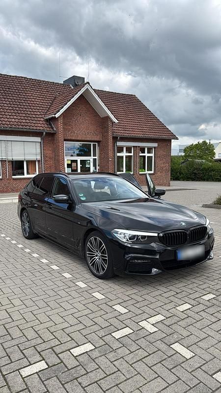 Gebraucht BMW 530 265 PS (194 kW) 2019 Schwarz Kombi