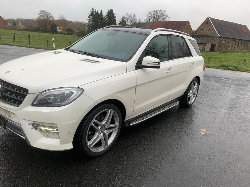 Gebraucht Mercedes 350 258 PS (189 kW) 2013 Weiß SUV
