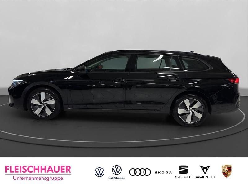 Gebraucht VW Passat 150 PS (110 kW) 2025 Schwarz Kombi