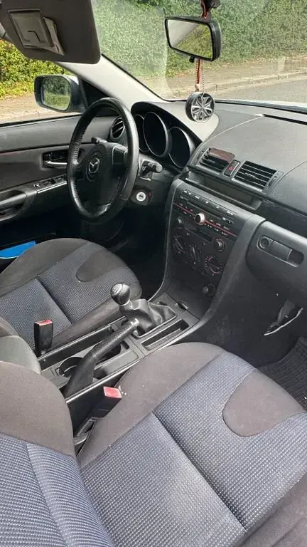 Gebraucht Mazda 3 Comfort 105 PS (77 kW) 2004 Silber Limousine