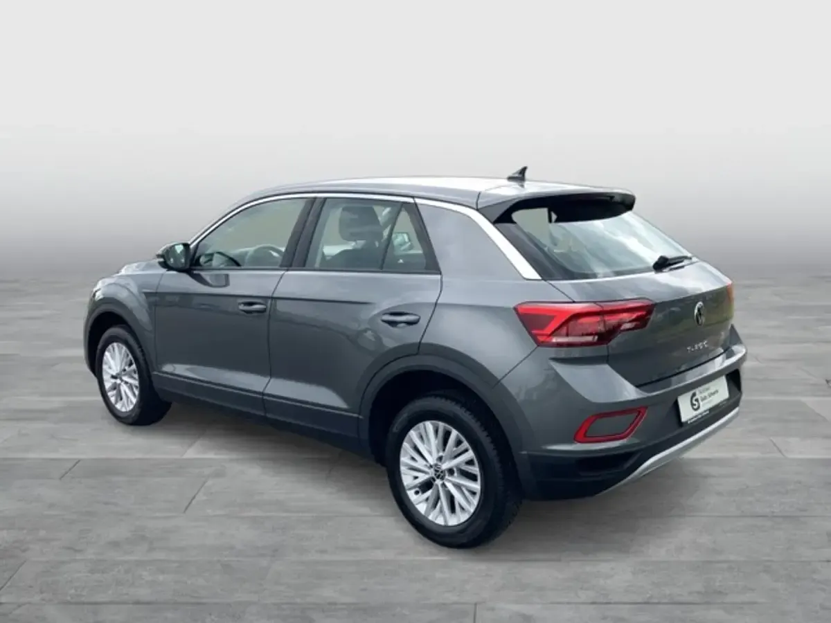 Gebraucht VW T-Roc Basis 116 PS (85 kW) 2022 Grau SUV