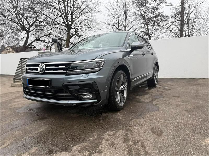 Gebraucht VW Tiguan Allspace Highline 190 PS (139 kW) 2020 Silber SUV