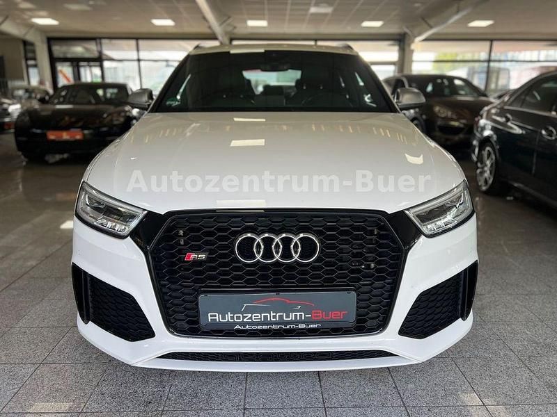 Weiß Gebraucht 2016 Audi RS Q3 Sport SUV | 29.990 € (Fairer Preis) - Bild 1/4