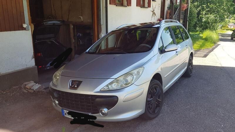Grau Gebraucht 2006 Peugeot 307 Premium Kombi | 2.000 € (Fairer Preis) - Bild 1/4