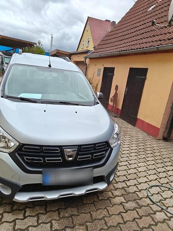 Gebraucht Dacia Dokker Stepway 95 PS (69 kW) 2020 Grau Van / Kleinbus