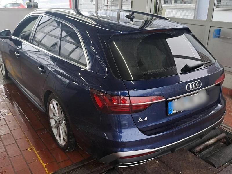 Gebraucht Audi A4 S-Line 150 PS (110 kW) 2023 Blau Kombi