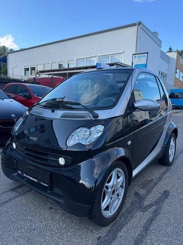 Schwarz Gebraucht 2004 Smart ForTwo Cabrio Cabrio | 3.000 € (Fairer Preis) - Bild 1/4