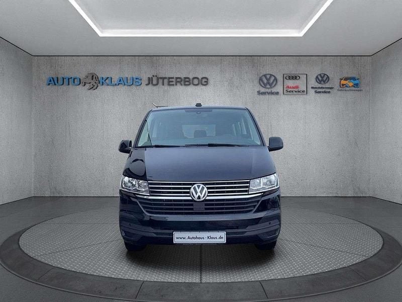 Gebraucht VW Caravelle Comfortline 150 PS (110 kW) 2022 Deep black perleffekt Van